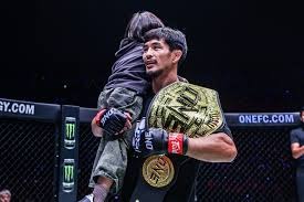 StarsWar12总决赛即将开启！KK官方对战平台邀您共同见证冠军诞生！